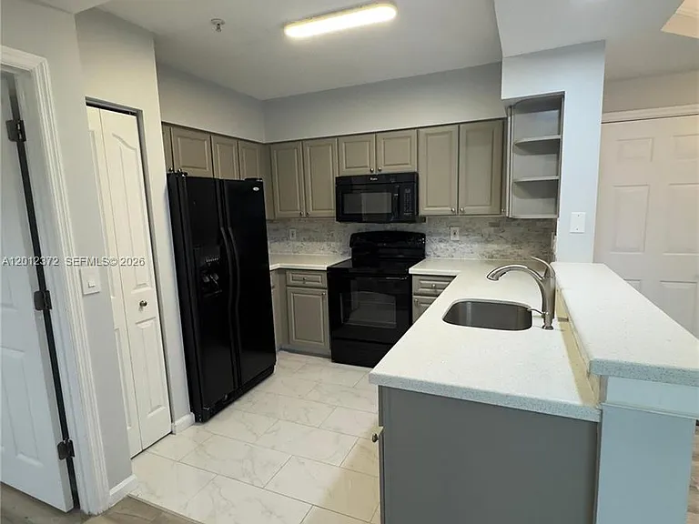 2042 Alta Meadows Ln #1712 — Photo 5