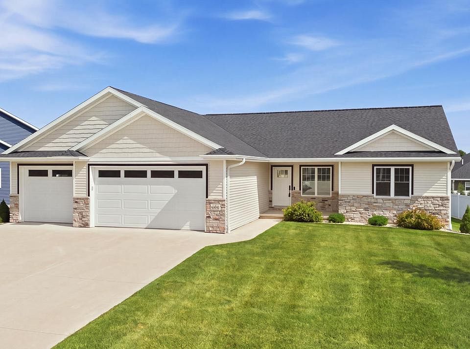 1st image of 3126 Sandy Ridge DRIVE