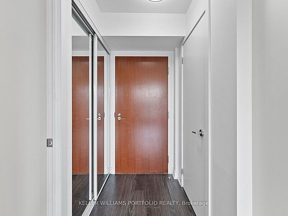 3rd image of 160 Flemington Rd #322