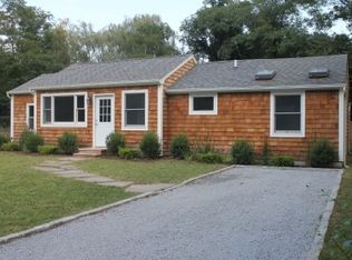 24 Cedar Ave, Southampton, NY 11968