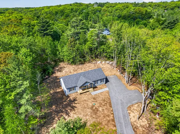 47 Evergreen Drive, Boothbay, ME 04537