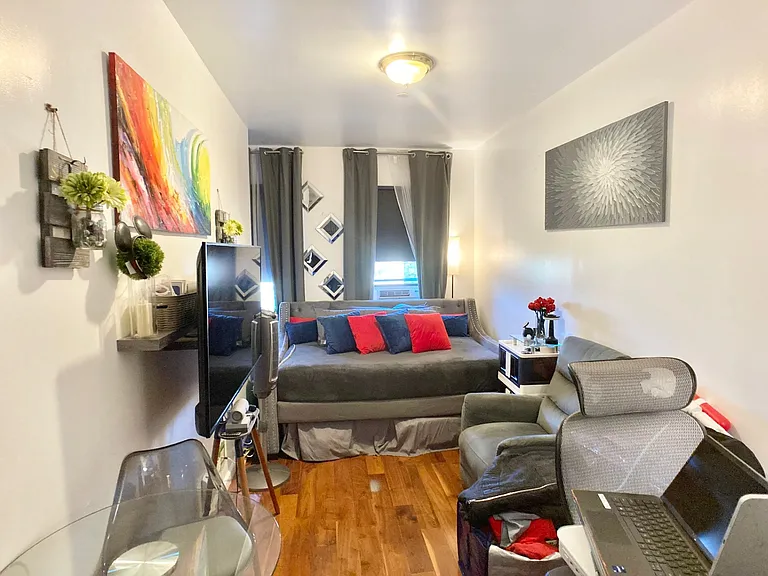 165 E 116th St #8 — Photo 2