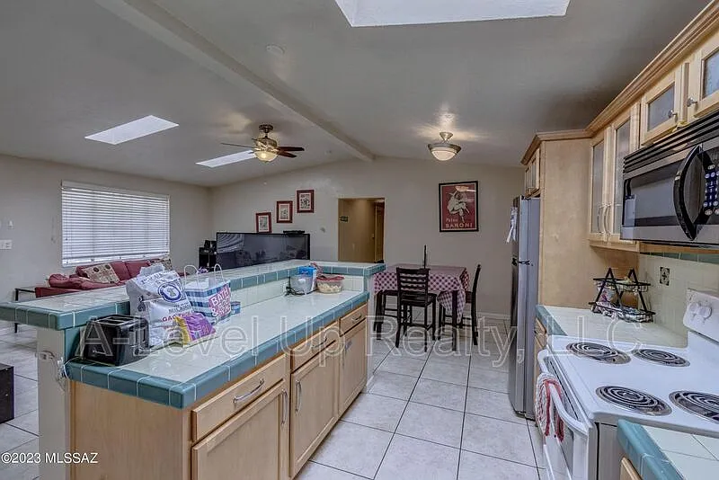 1 bed, 1.0 bath, $500 — Photo 4