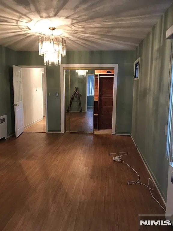 3 bed, 1428 sqft, $4,200 — Photo 3