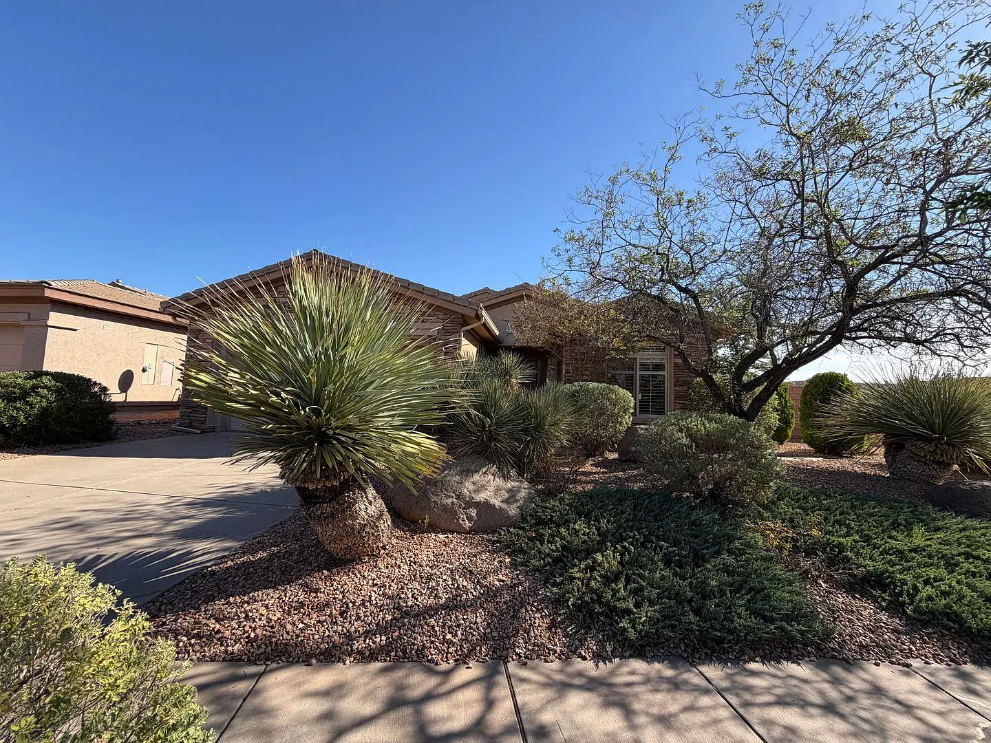 Spacious Home For Rent In Coral Canyon — Photo 2