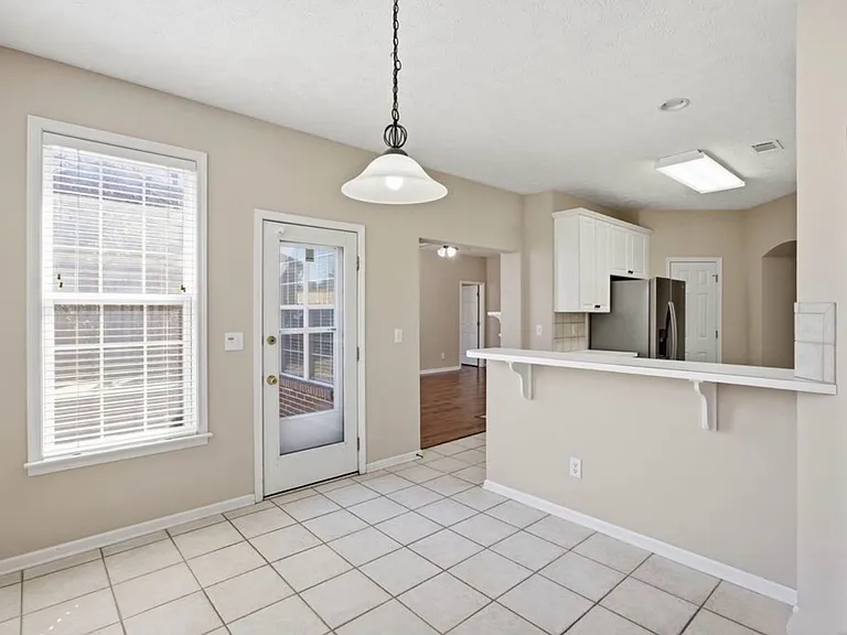 8349 Grayson Grv — Photo 14