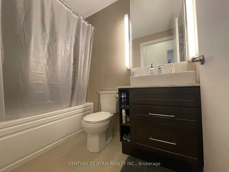 21 Clairtrell Rd #201 — Photo 10