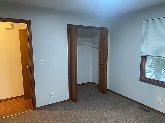 4th image of 4379 Eagle Crest Dr