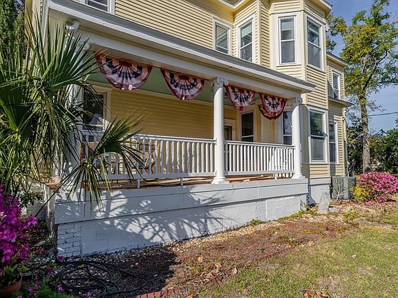 5th image of 204 Gaskin Ave N