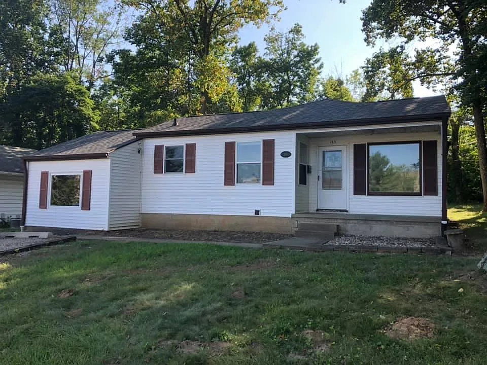 4 bed, 1234 sqft, $3,400 — Photo 2