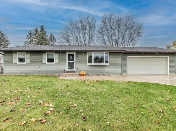 172 Nancy Ln, Pulaski, WI 54162