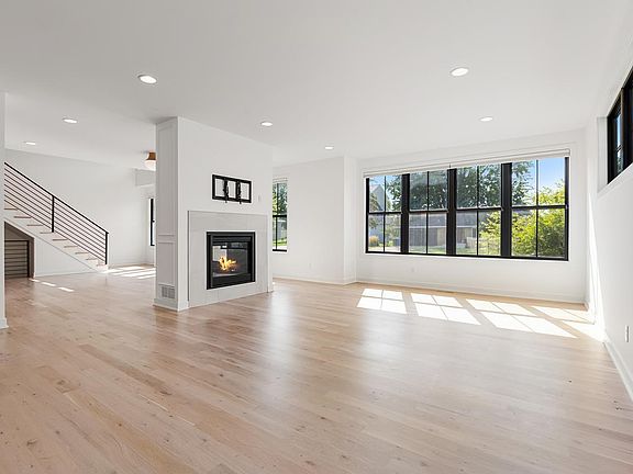 4th image of 6029 Abbott Ave S