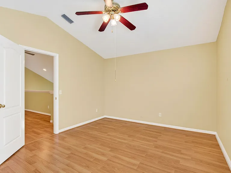 10801 Spring Mountain Pl — Photo 32