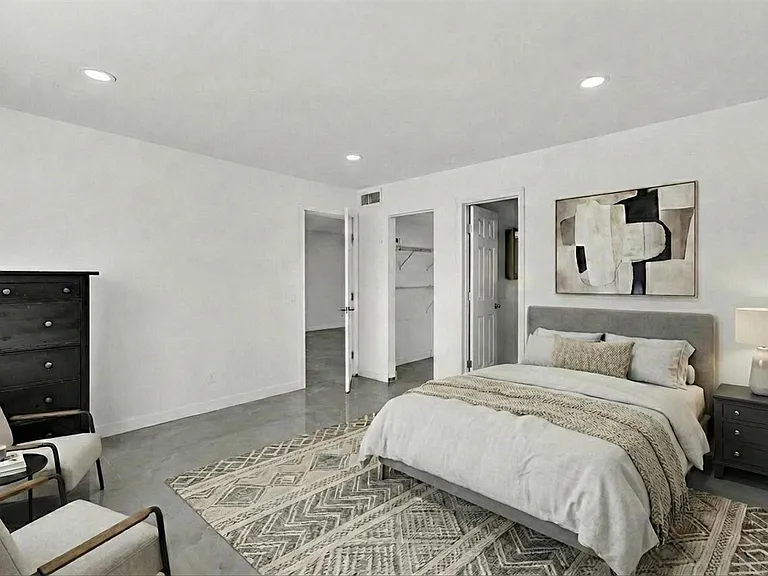 2451 SW 82nd Ave #108 — Photo 32