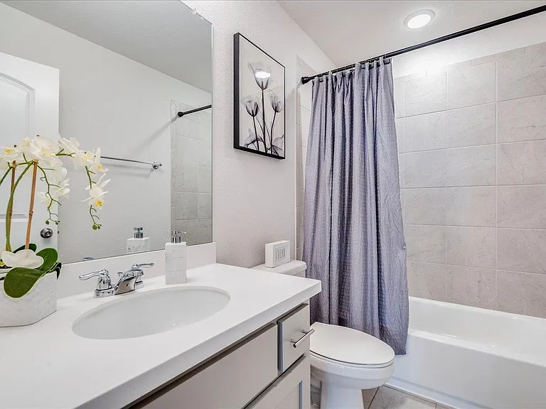 4513 Lucabella Ln — Photo 27