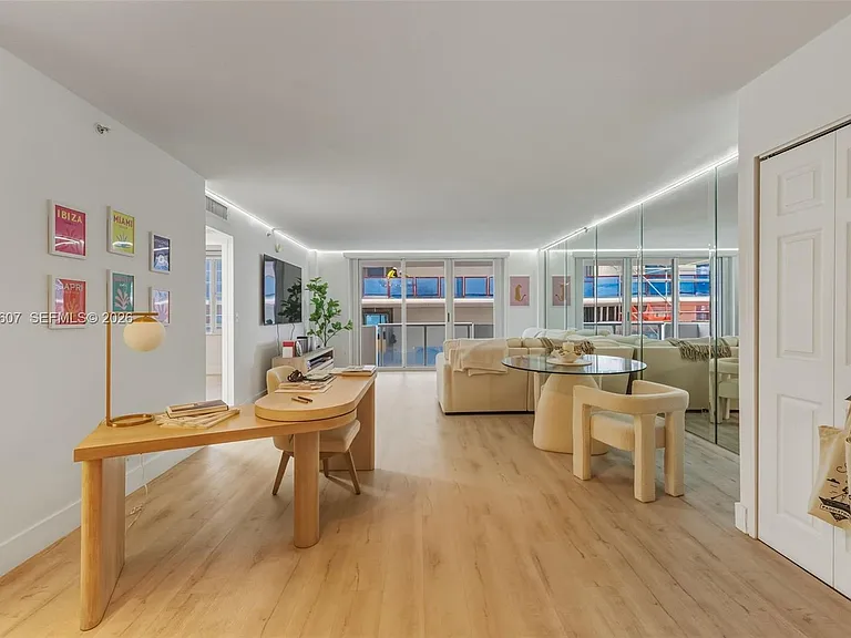 9195 Collins Ave #404 — Photo 3
