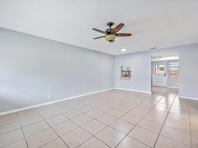 9050 E Highland Pines Blvd — Photo 9