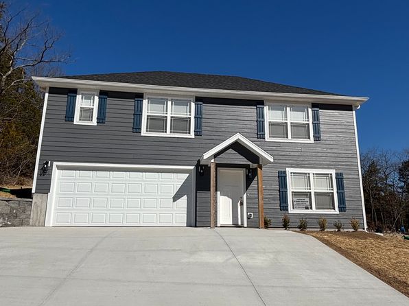 310 Pine Woods Village Dr