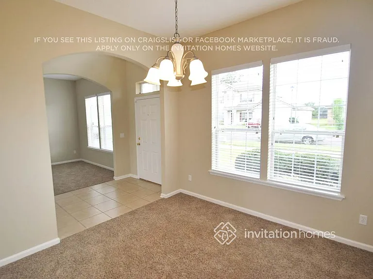 9260 Prosperity Lake Dr — Photo 5