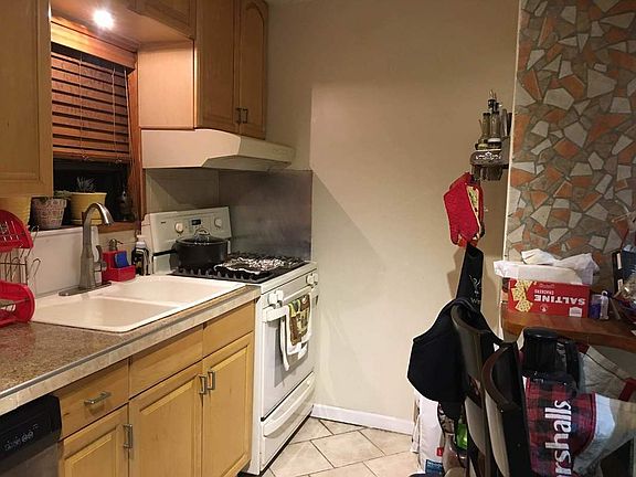 4th image of 13651 Park Ln #B