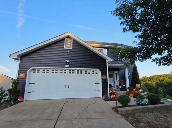 2906 Greenmont Ct, Imperial, MO 63052