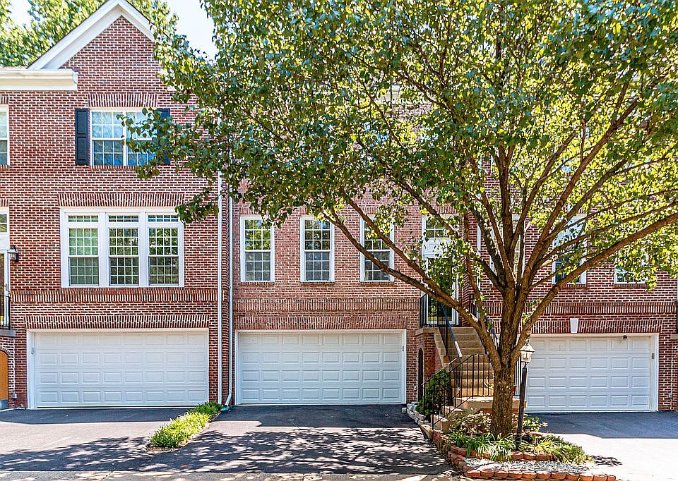 1st image of 4759 Thornbury Dr