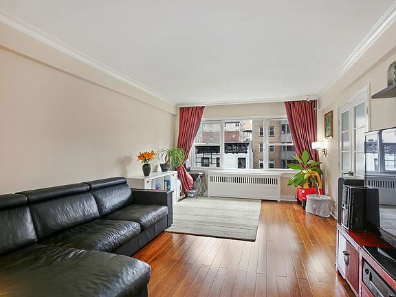 2nd image of 288 Lexington Ave APT 6DE