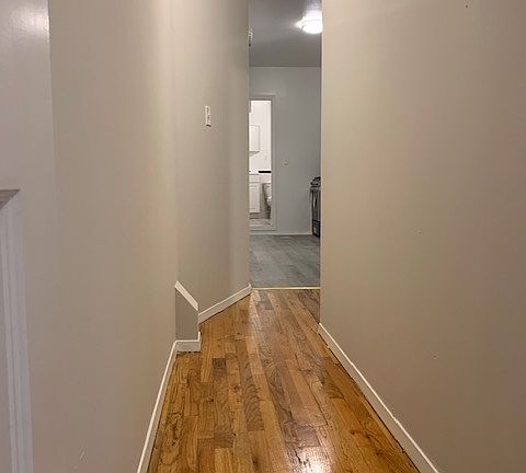 3rd image of 98 Charlton St APT 17