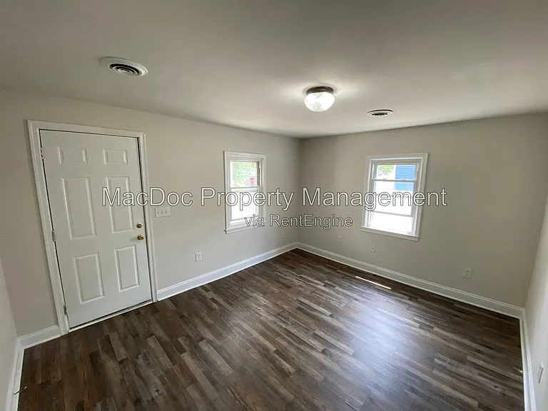 806 Weedon St #A — Photo 6