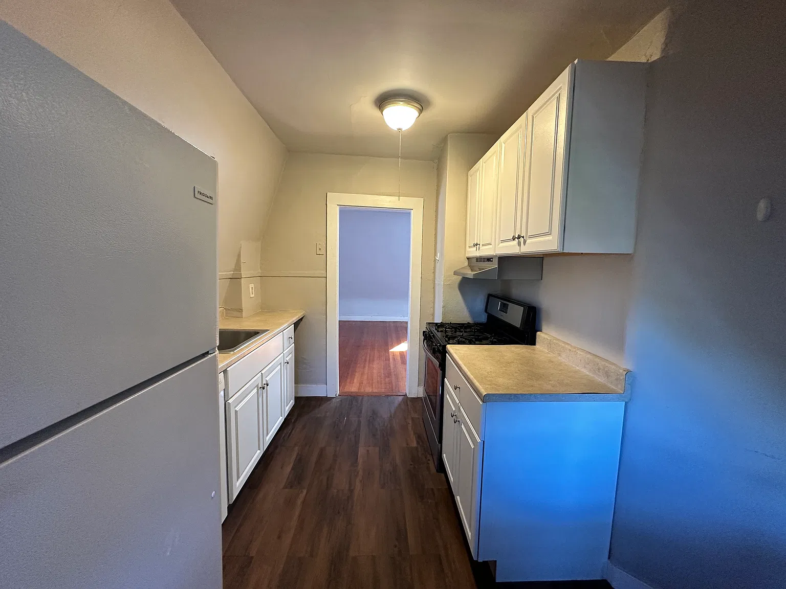 2 bed, 1150 sqft, $2,650 — Photo 3