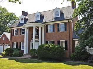 1706 S Arlington Ridge Rd, Arlington, VA 22202