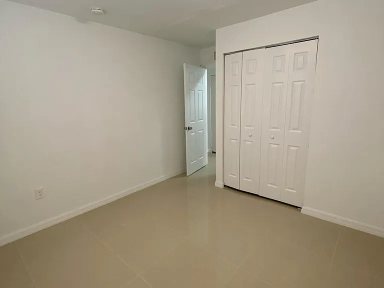 3037 Market St — Photo 8