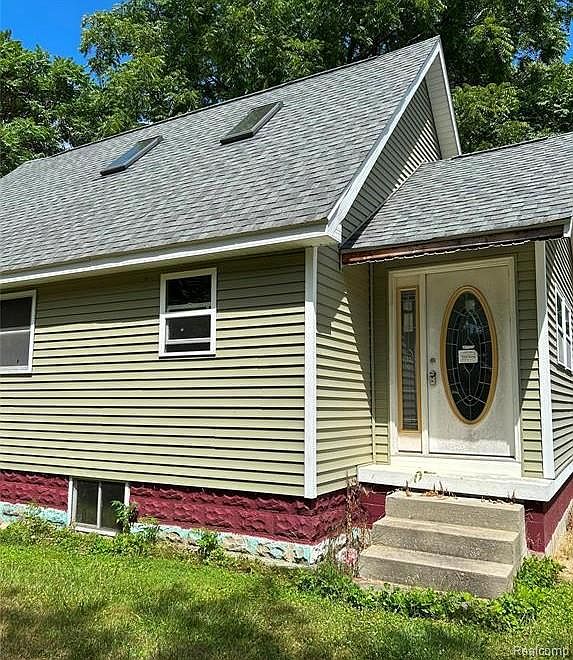 1st image of 5325 Sitka St
