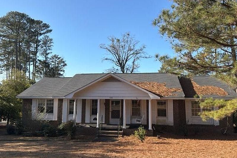 1st image of 124 Sunnydale Rd