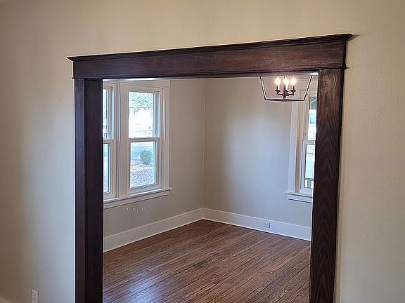 2nd image of 1219 Emerson Ave