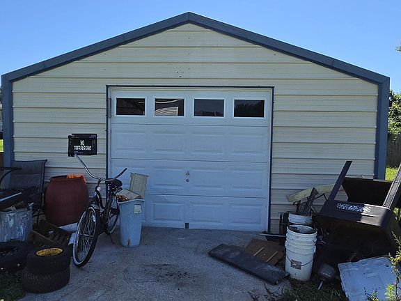 2nd image of 1007 Elbert Drive