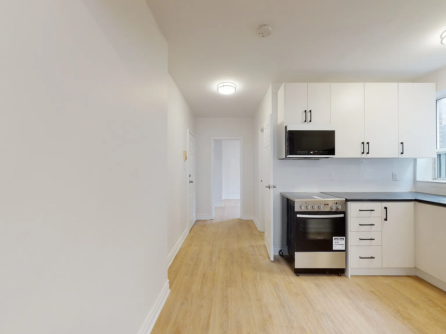 399 Lofts — Photo 3