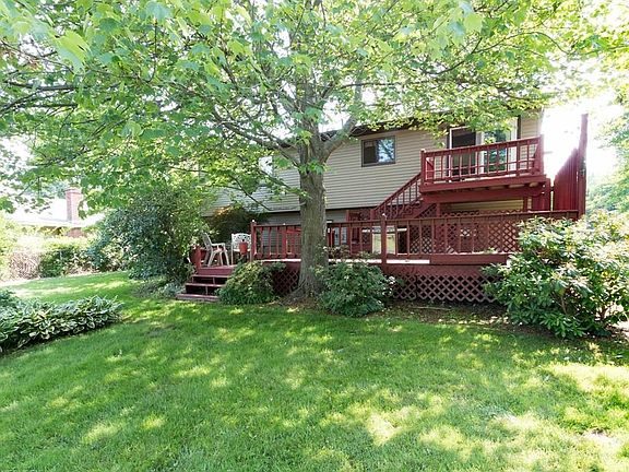 2nd image of 1248 Erieview Dr