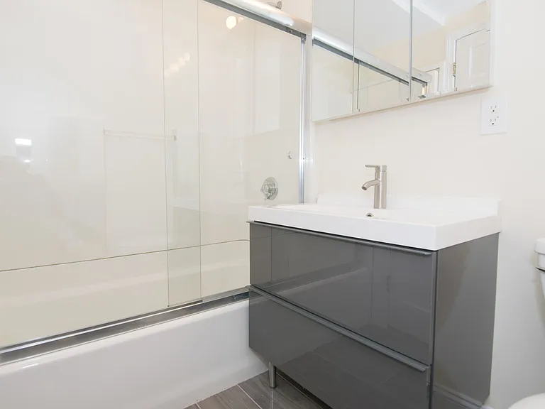 1805 Beacon St #2B — Photo 5
