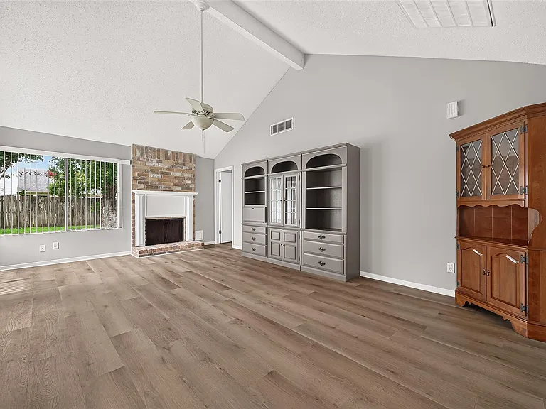 3918 Mill Rock Cir — Photo 10