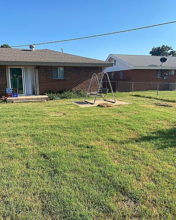 404 Pryor Dr, Lindsay, OK 73052 Zillow