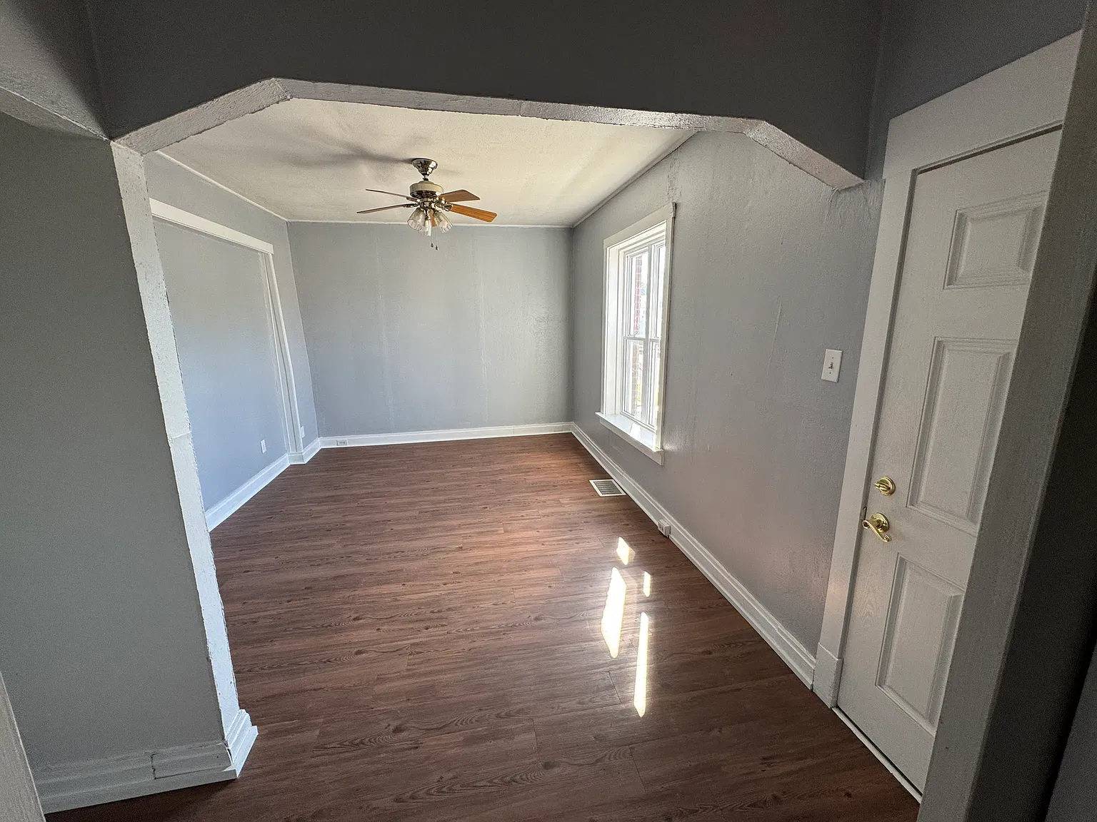 2 bed, 1300 sqft, $1,500 — Photo 3