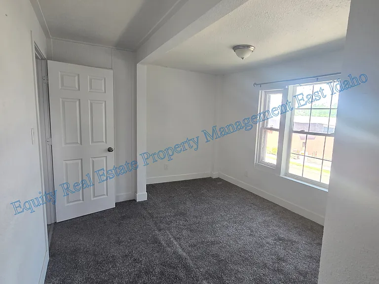 815 E Clark St #5 — Photo 21