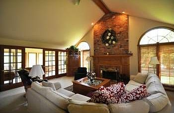 4th image of 62422 Darren Dr