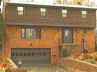 481 Nantucket Dr, Pittsburgh, PA