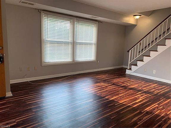 3rd image of 311 Ivy Hill Ln #B-16