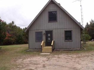 2195 Pioneer Dr, Roscommon, MI 48653