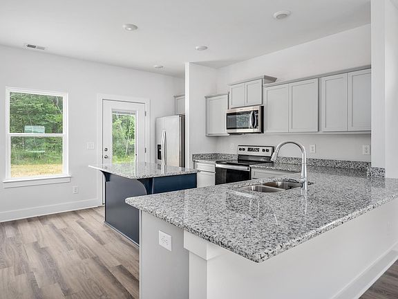4th image of 106 Thoroughbred Blvd Lot 126