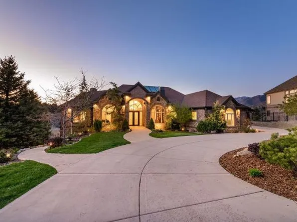 14 Snow Forest Ln, Sandy, UT 84092