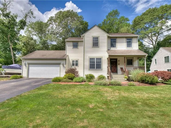 103 Browns Farm Dr S, Kingston, RI 02881